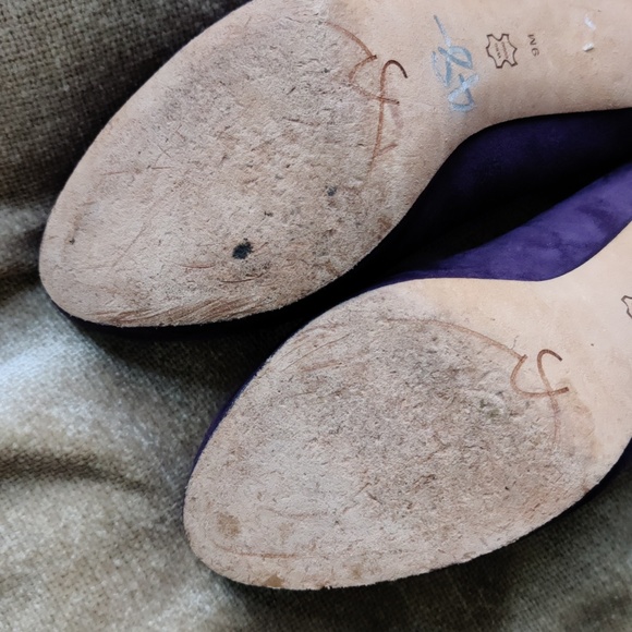 Joan & David Dawilma Leather Suede and Leather Sole Pump, Size 9 - Picture 9 of 12